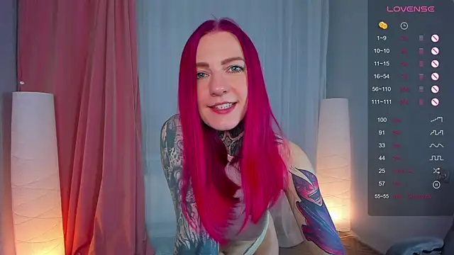 Snapshot of Roxy_____ chatting on February 2025 02:40:02 AM Roxy online show from February 2025 02:40:02 AM