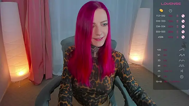 Snapshot of Roxy_____ chatting on March 2025 08:31:02 PM Roxy online show from March 2025 08:31:02 PM
