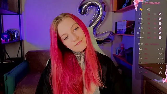 Roxy      online show from October 2025 09:13:01 PM