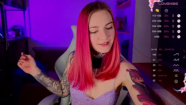 Roxy      online show from December 2025 08:47:02 PM