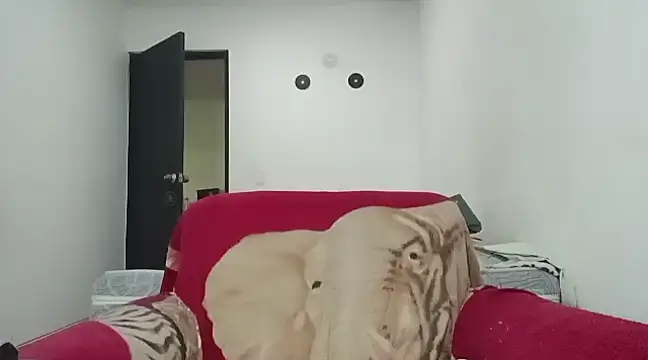 lucydreamm online show from January 2025 02:28:02 AM