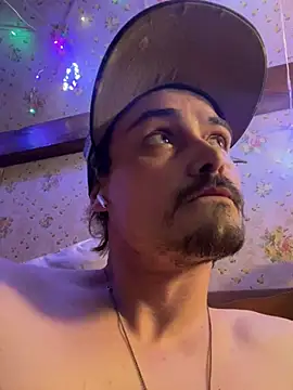 JustTylerr online show from June 2026 09:44:02 AM