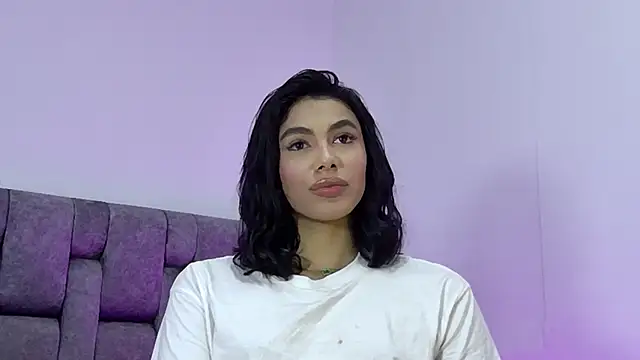 Snapshot of IsabelleFoxx_ chatting on December 2024 11:00:01 AM IsabelleFoxx online show from December 2024 11:00:01 AM