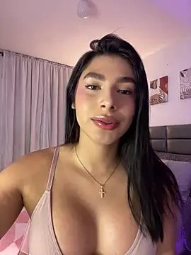 Snapshot of IsabelleFoxx_ chatting on May 2026 12:50:01 AM IsabelleFoxx online show from May 2026 12:50:01 AM