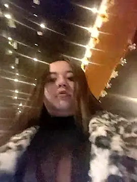 Cristal  04 online show from April 2026 01:42:02 AM