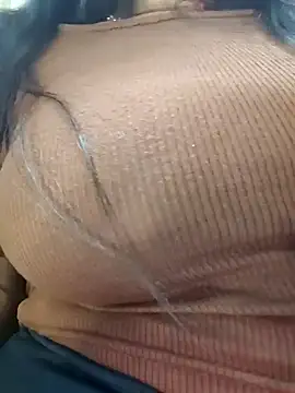 Snapshot of MohiniHott chatting on January 2025 12:11:02 PM MohiniHott online show from January 2025 12:11:02 PM