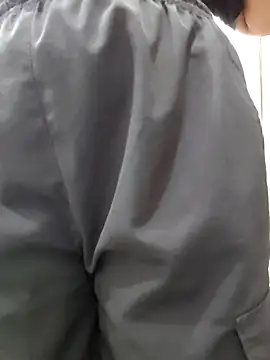 Snapshot of MohiniHott chatting on October 2025 06:33:01 AM MohiniHott online show from October 2025 06:33:01 AM