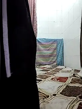 Snapshot of MohiniHott chatting on November 2025 05:40:02 AM MohiniHott online show from November 2025 05:40:02 AM