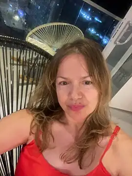 Snapshot of Leyna_liu chatting on February 2025 03:20:01 AM Leyna liu online show from February 2025 03:20:01 AM