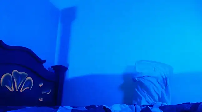 Snapshot of isaaclatino chatting on December 2024 06:30:02 AM isaaclatino online show from December 2024 06:30:02 AM