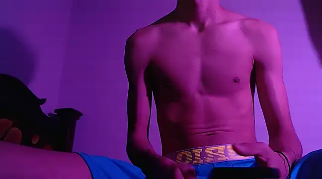 Snapshot of isaaclatino chatting on December 2024 09:24:02 AM isaaclatino online show from December 2024 09:24:02 AM