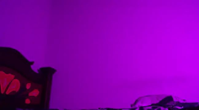 Snapshot of isaaclatino chatting on December 2024 09:17:02 AM isaaclatino online show from December 2024 09:17:02 AM