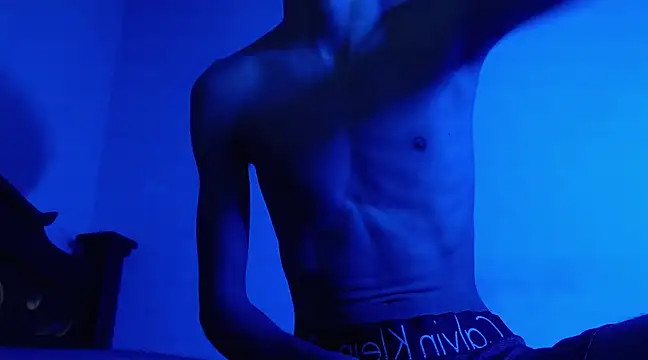 Snapshot of isaaclatino chatting on December 2024 06:06:01 AM isaaclatino online show from December 2024 06:06:01 AM