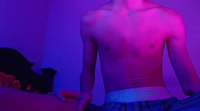 Snapshot of isaaclatino chatting on January 2025 08:18:02 AM isaaclatino online show from January 2025 08:18:02 AM