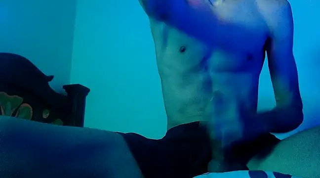 Snapshot of isaaclatino chatting on March 2025 06:08:02 AM isaaclatino online show from March 2025 06:08:02 AM