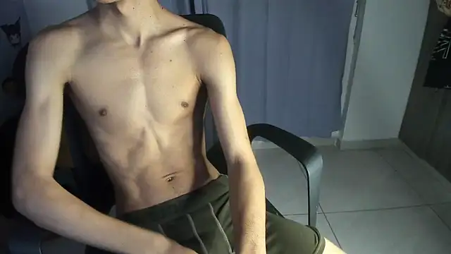 Snapshot of isaaclatino chatting on October 2025 11:23:01 PM isaaclatino online show from October 2025 11:23:01 PM