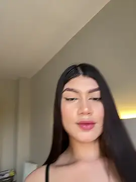EmmaMartiinez online show from April 2026 08:57:02 PM