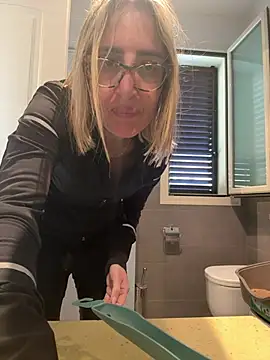 casalinga88 online show from March 2025 11:18:01 AM