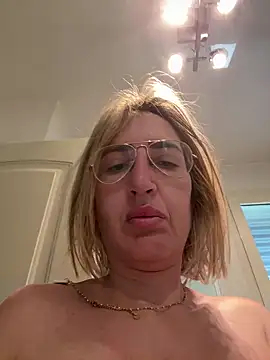 casalinga88 online show from March 2025 06:59:01 AM