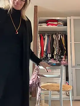 casalinga88 online show from October 2025 07:23:01 AM