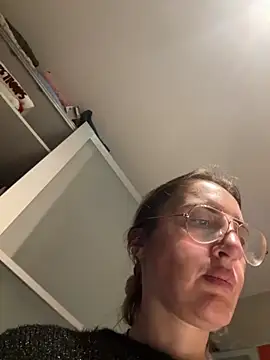 casalinga88 online show from November 2025 07:20:02 AM