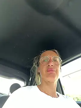casalinga88 online show from June 2026 03:58:01 PM