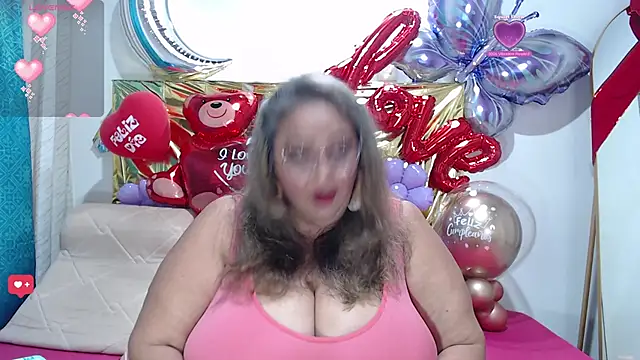 Snapshot of BBW_salome chatting on February 2025 08:31:01 PM BBW salome online show from February 2025 08:31:01 PM
