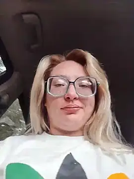 xWhoreAbleX Pika online show from December 2025 04:24:02 PM