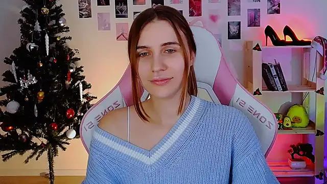Snapshot of AliceCharmy chatting on December 2024 03:08:02 PM AliceCharmy online show from December 2024 03:08:02 PM