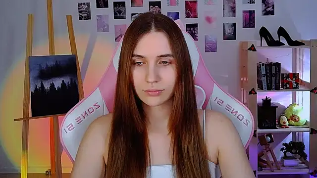Snapshot of AliceCharmy chatting on January 2025 02:14:02 PM AliceCharmy online show from January 2025 02:14:02 PM
