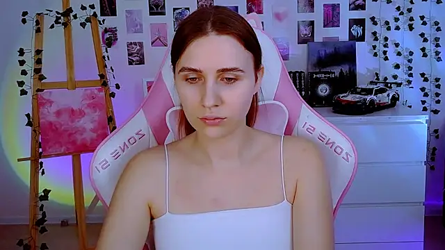 Snapshot of AliceCharmy chatting on January 2025 11:45:02 AM AliceCharmy online show from January 2025 11:45:02 AM