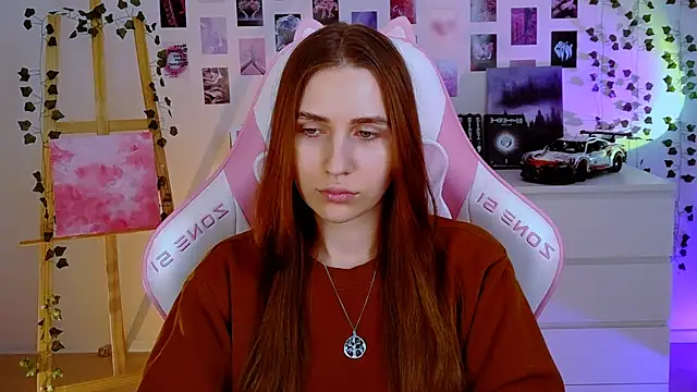 Snapshot of AliceCharmy chatting on January 2025 10:56:01 AM AliceCharmy online show from January 2025 10:56:01 AM