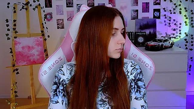 Snapshot of AliceCharmy chatting on January 2025 10:37:02 AM AliceCharmy online show from January 2025 10:37:02 AM