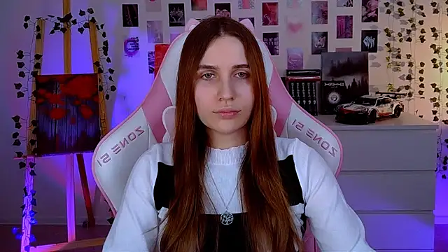 Snapshot of AliceCharmy chatting on March 2025 06:33:01 PM AliceCharmy online show from March 2025 06:33:01 PM