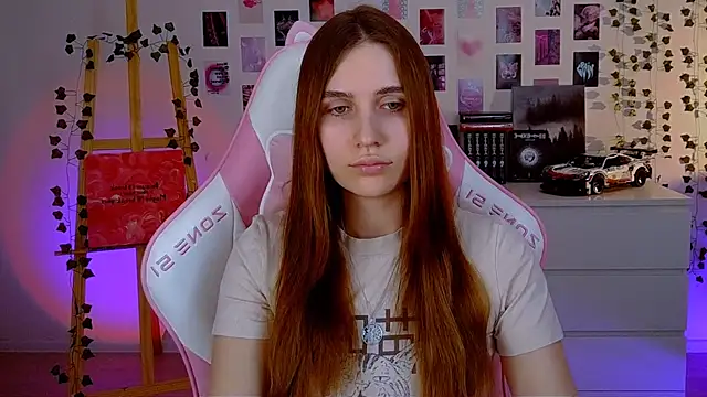 Snapshot of AliceCharmy chatting on March 2025 06:48:02 PM AliceCharmy online show from March 2025 06:48:02 PM