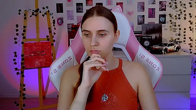 Snapshot of AliceCharmy chatting on March 2025 06:12:02 PM AliceCharmy online show from March 2025 06:12:02 PM
