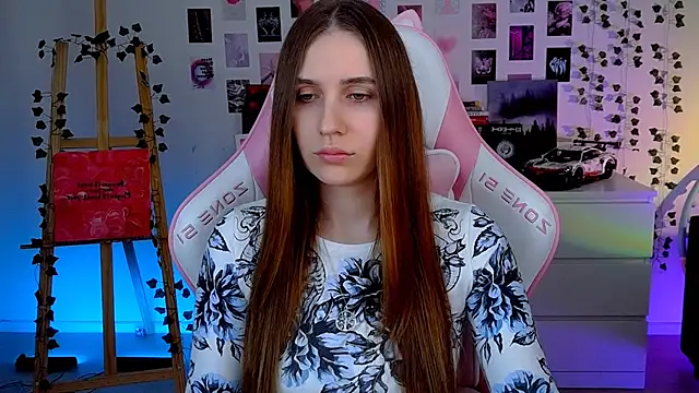 Snapshot of AliceCharmy chatting on September 2025 12:49:02 PM AliceCharmy online show from September 2025 12:49:02 PM