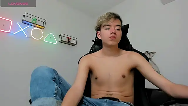 bunny maxi online show from December 2024 03:54:02 PM