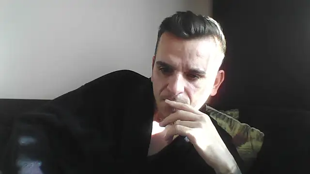 Snapshot of Huge_cock22cm chatting on January 2025 12:39:02 PM Huge cock22cm online show from January 2025 12:39:02 PM