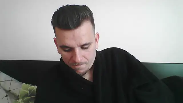 Snapshot of Huge_cock22cm chatting on March 2025 08:17:01 AM Huge cock22cm online show from March 2025 08:17:01 AM