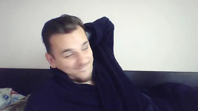 Snapshot of Huge_cock22cm chatting on October 2025 07:38:01 AM Huge cock22cm online show from October 2025 07:38:01 AM