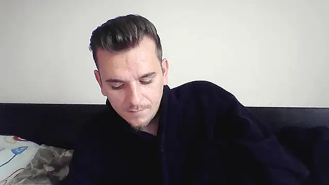 Snapshot of Huge_cock22cm chatting on October 2025 10:35:02 AM Huge cock22cm online show from October 2025 10:35:02 AM