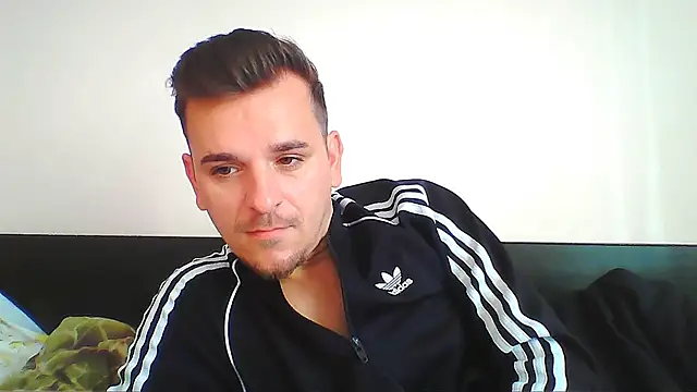 Snapshot of Huge_cock22cm chatting on October 2025 06:26:01 AM Huge cock22cm online show from October 2025 06:26:01 AM