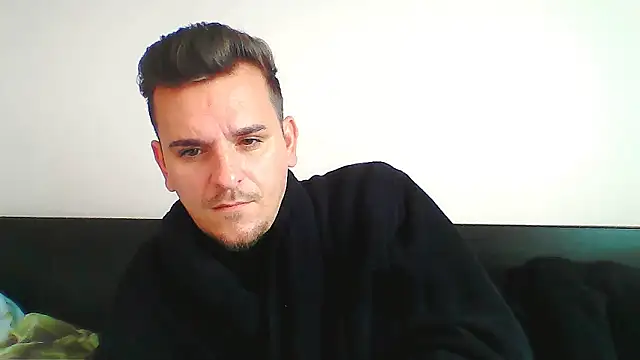 Snapshot of Huge_cock22cm chatting on October 2025 09:32:01 AM Huge cock22cm online show from October 2025 09:32:01 AM