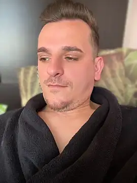 Snapshot of Huge_cock22cm chatting on April 2026 10:44:01 AM Huge cock22cm online show from April 2026 10:44:01 AM