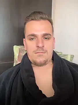 Snapshot of Huge_cock22cm chatting on April 2026 12:29:02 PM Huge cock22cm online show from April 2026 12:29:02 PM