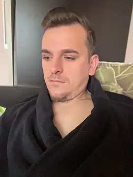 Snapshot of Huge_cock22cm chatting on April 2026 05:23:01 AM Huge cock22cm online show from April 2026 05:23:01 AM