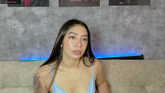 megan bluee23 online show from March 2026 06:13:01 PM