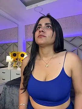 Brenda Garcia online show from December 2025 08:26:01 PM