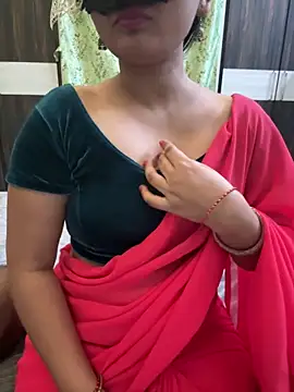 Snapshot of Magical-Couple-telugu chatting on January 2025 03:28:02 PM Magical-Couple-telugu online show from January 2025 03:28:02 PM